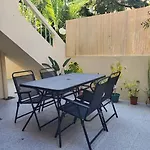 Patio House - 2 Bedroom Flat