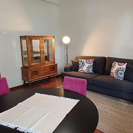 Roomy & Patio - 2 Bedroom Flat Apartamento