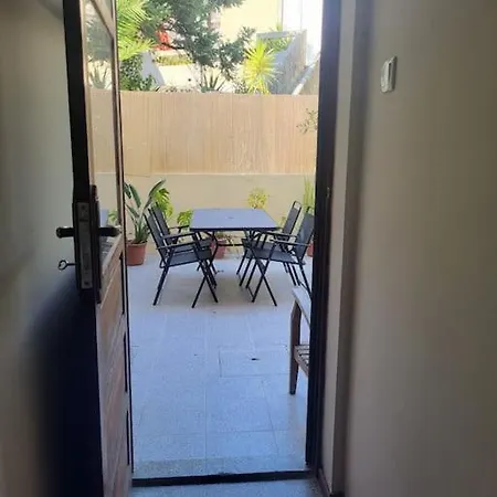 Апартаменты Roomy & Patio - 2 Bedroom Flat