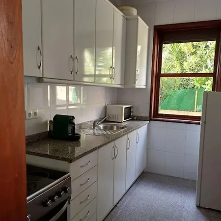 Roomy & Patio - 2 Bedroom Flat * Oporto
